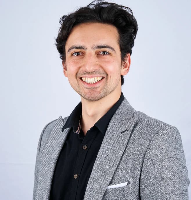 Yakup Özkardes-Cheung